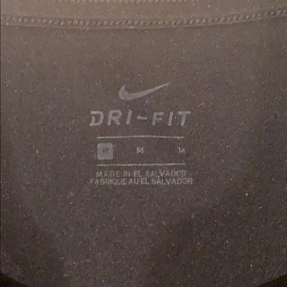 Dri-fit Nike Tee - Picture 3 of 4